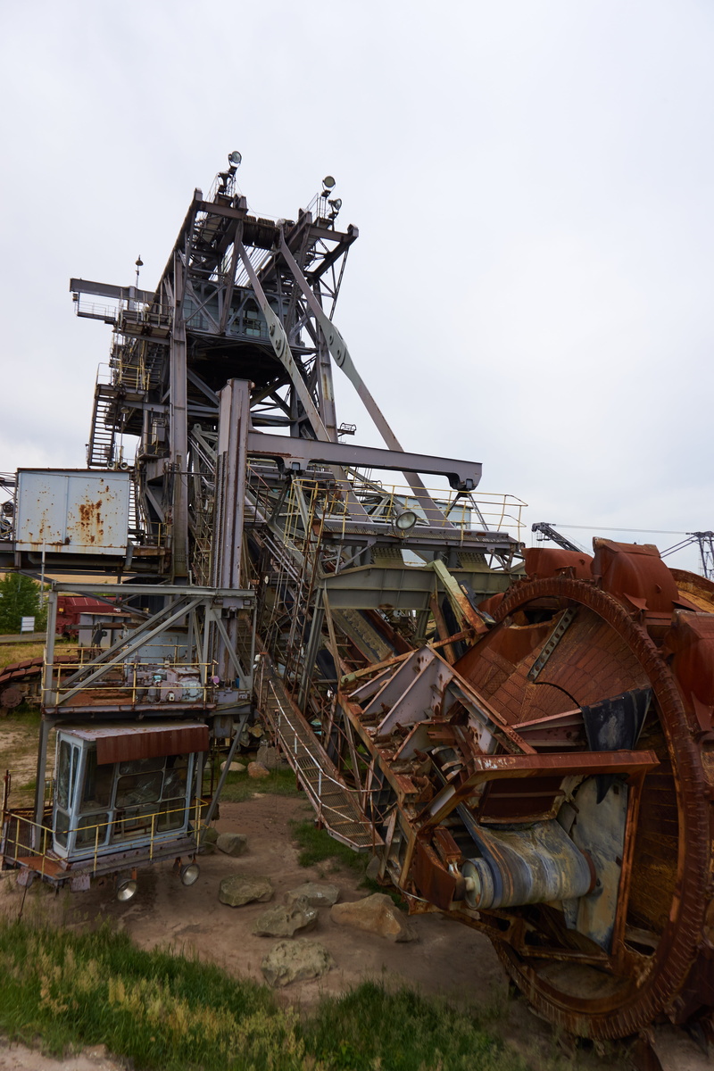 sky, ruined, excavators, bucket wheel excavators, demolished, day, metal, obsolete, steel, decline, overburden, industry, machinery, brown coal, rusty