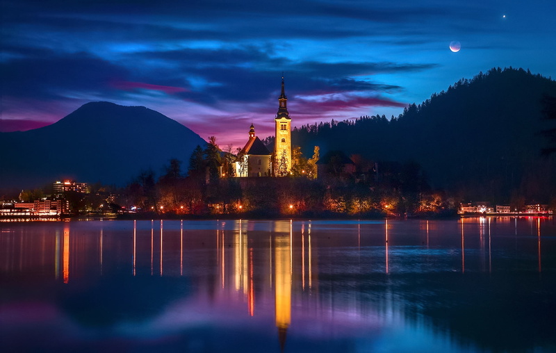 the mountain plateau of Pokljuka, lake, clouds, paint, lights, the sky, temple, Slovenia, St. Marys Church, Extreme, night, light, 1080P, Bled, fog, Lake bled