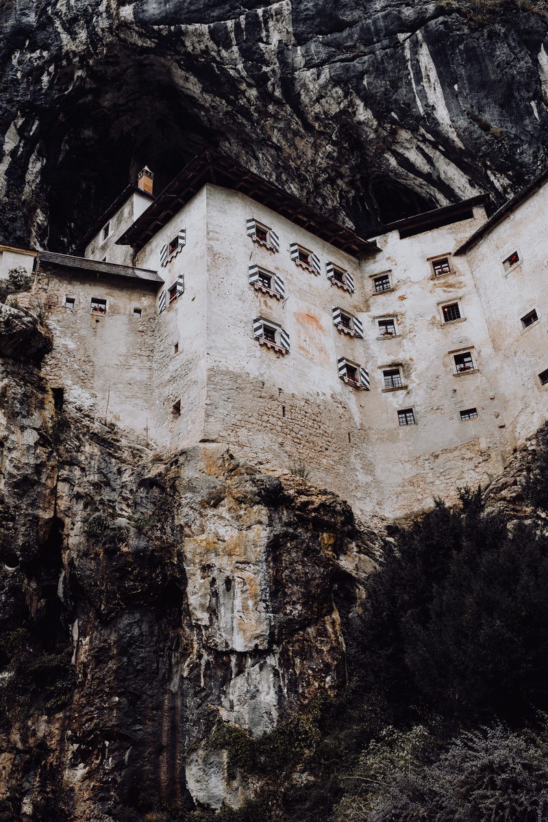 5K, tourism, old, stone wall, rock - object, architecture, trip, building exterior, travel, belief, history, solid, rock formation, postojna, Europe, built structure