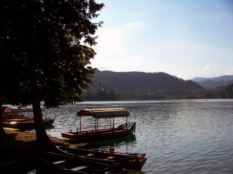beauty in nature, gondolas, rowboat, nautical Vessel, mountain, tranquil scene, nature, badesee, no people, slovenia, port motifs, scenics - nature, water