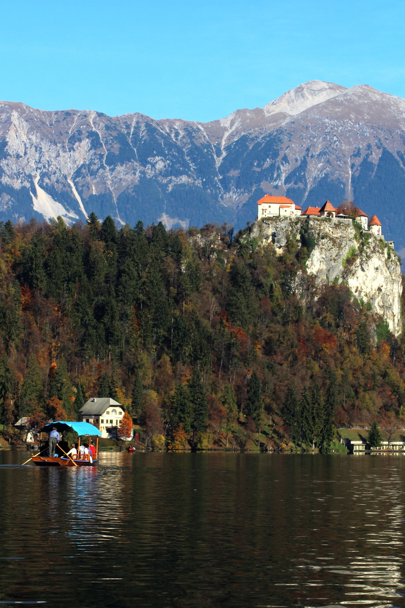 non-urban scene, beauty in nature, 4K, day, scenery, building, water, mountain range, sky, tranquil scene, building exterior, castle, bled, architecture