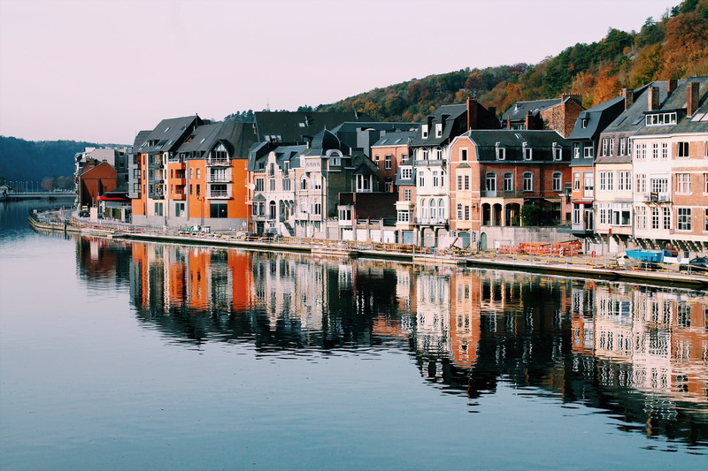 europe, day, boat, clear sky, apartment, color, transportation, Belgium, waterfront, sky, urban Scene, outdoors, lake, nature, 2K, water, Dinant, city
