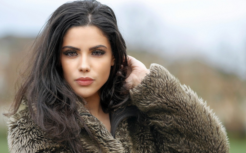 adult, looking at camera, focus on foreground, winter, front view, warm clothing, hairstyle, fur coat, long hair, young adult, hair, beauty, 1080P, fashion