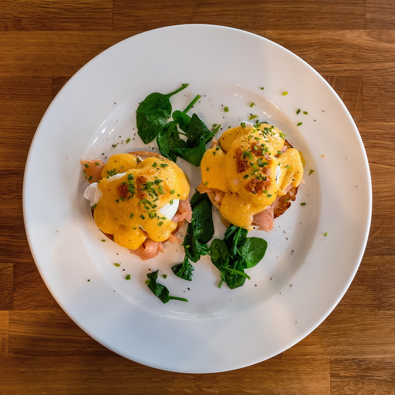 plate, breakfast, table, lunch, from above, no people, tasty, directly above, poached, bread, cuisine, egg, healthy eating, food and drink, spinach, garnish