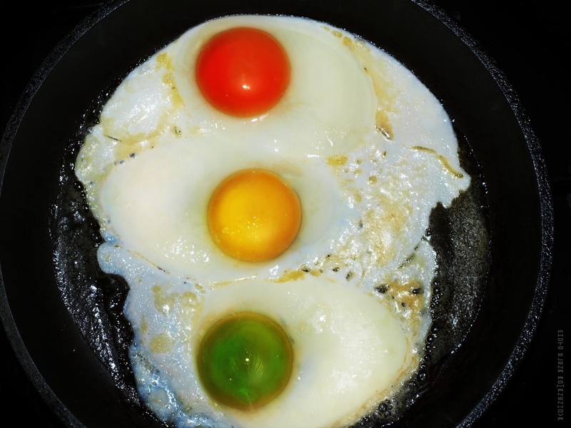 close-up, food, ready-to-eat, 720P, kitchen utensil, fried egg, traffic light, meal, wellbeing, fried, yummy, healthy eating, food and drink, egg, frying pan