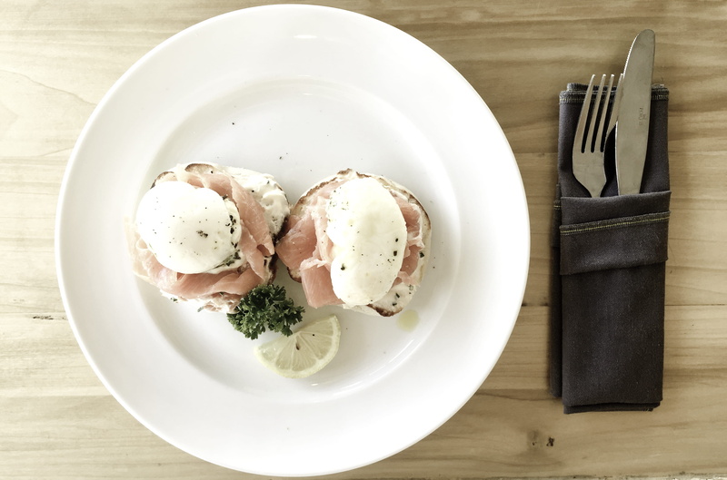 still life, freshness, household equipment, meal, 2K, setting, no people, healthy eating, kitchen utensil, plate, wellbeing, salmon, eating utensil, eggs