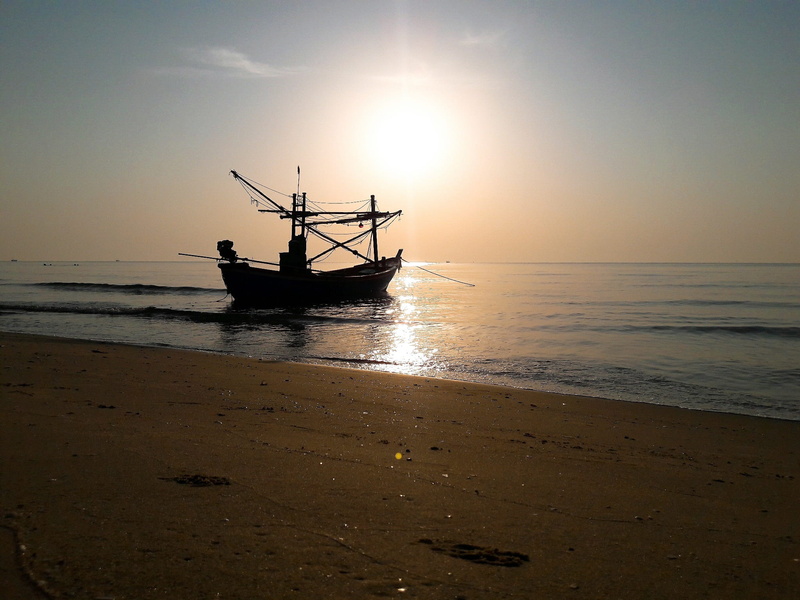 silhouette, thailand beach, thailand, prachuap khiri khan, nature, sea, sunrise, scenics - nature, outdoors, ship, water, pranburi, boat, horizon, 1080P
