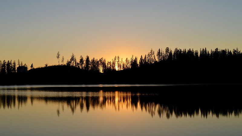tranquility, dusk, country, beauty in nature, outdoors, pleso, pine tree, reflection, west, silhouettes, summer, travel destinations, in the evening, sun