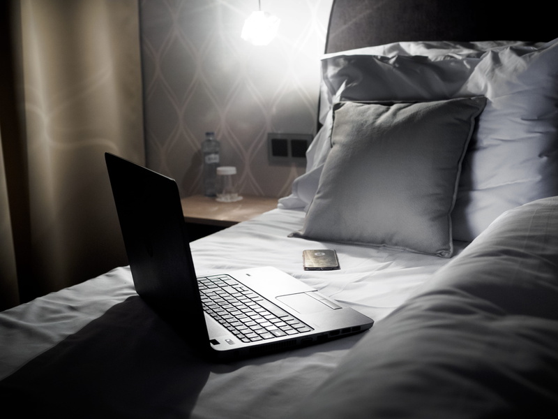 wireless technology, notebook, communication, slovakia, home interior, vysoké tatry, sunlight, mobile, connection, computer, business, hotel room, technology