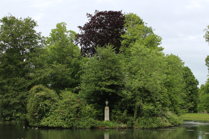 nature, tree, plant, day, water, green color, althorp, lady d, growth, Diana, park, dianas grave, waterfront, Gravestone, foliage, tranquility, garden