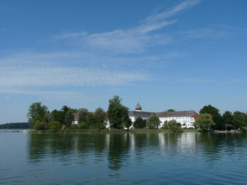 tree, blue, waterfront, travel destinations, architecture, no people, beauty in nature, building, 2K, scenics - nature, island, chiemsee, chiemgau, lake