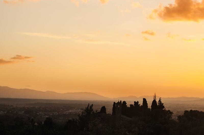 scenics - nature, cityscape, mountain, 2K, city, beauty in nature, sunset, sun, dark, tranquility, architecture, tree, photo, areal, building exterior