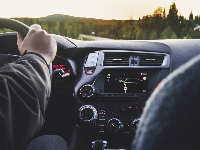 road trip, arm, bokeh, vehicle interior, control panel, midnight sun, driver, screen, mightnight, blur, lapland, human body part, steering wheel, outdoors
