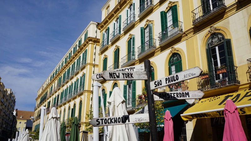 built structure, sunlight, day, sky, 1080P, building, text, mainstreet, sign, andalusia, picasso, malaga, western script, script, city, window, architecture