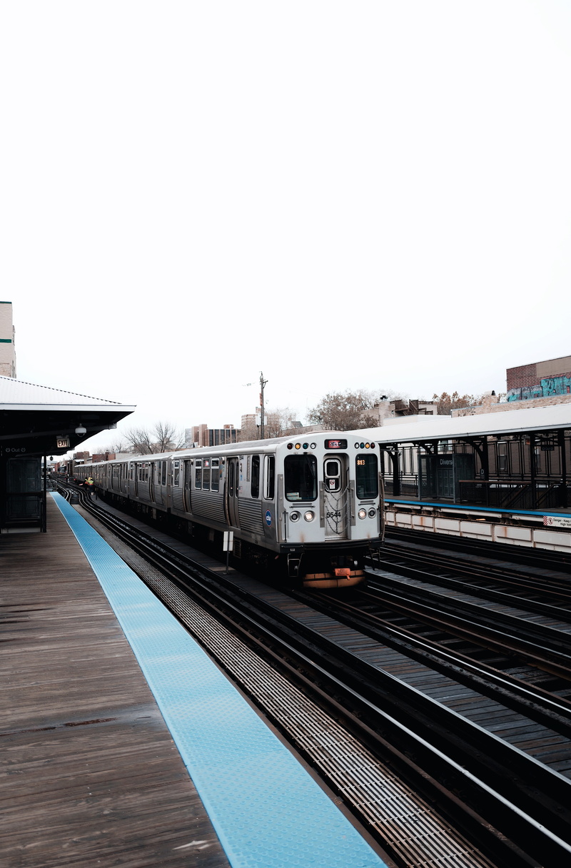 sky, clear sky, gray, train, nature, subway, architecture, land vehicle, leicaq, vehicle, mode of transportation, transportation, 5K, railroad station