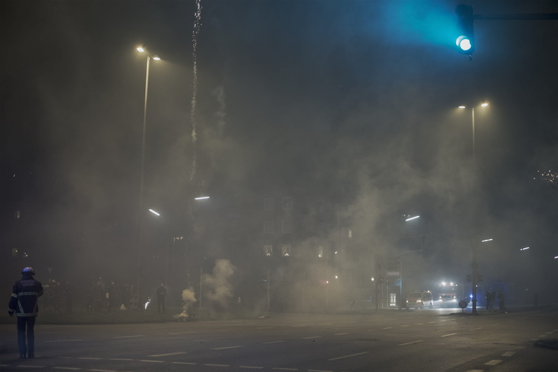 dark, nature, architecture, city at night, real people, built structure, pollution, transportation, firework, city life, lighting equipment, new years