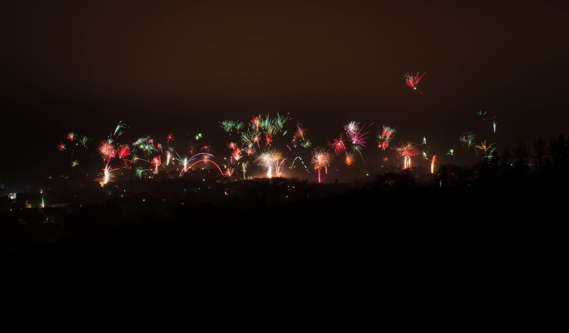 display, silvester, architecture, arts culture and entertainment, multi colored, exploding, lapse, firework, city, illuminated, festival, motion, firework display