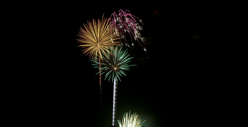 rockets, firework, sky, eve, silvester, firework - man made object, yellow, illuminated, low angle view, years, beauty in nature, celebration, 1080P, exploding