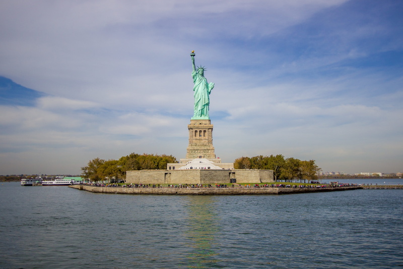 monument, dom, statue of liberty, built structure, nature, sky, manhattan, outdoors, waterfront, no people, 4K, day, travel destinations, freedom, art and craft