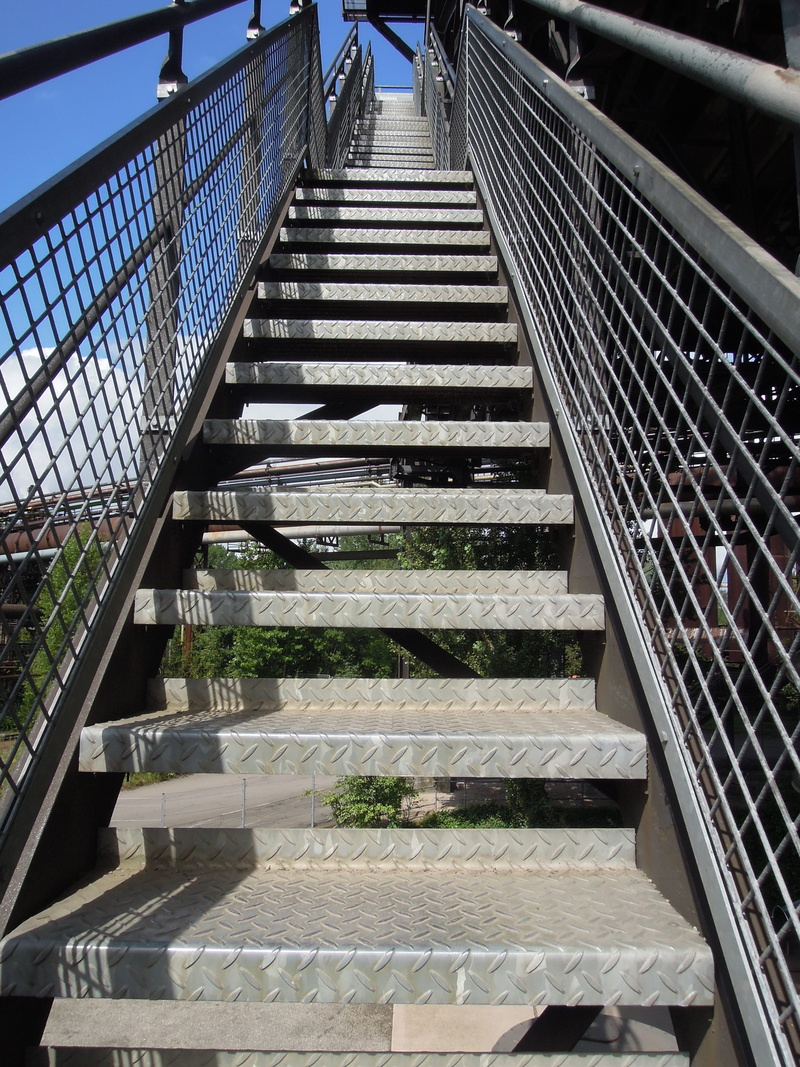 outdoors, Upward, pattern, indoors, bridge, building exterior, direction, staircase, nature, gradually, metal, high, architecture, Rise, no people, 4K