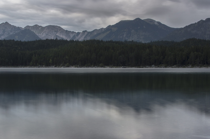 day, sky, non-urban scene, mountain peak, landscape, water, no people, tranquil scene, 5K, reflection, cloud - sky, nature, atmosphere, mood, grainau