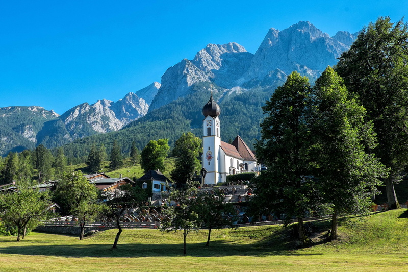 summer, built structure, building exterior, scenic, outdoors, sunlight, house, sky, day, bavaria, church, nature, architecture, mountain, building, grass