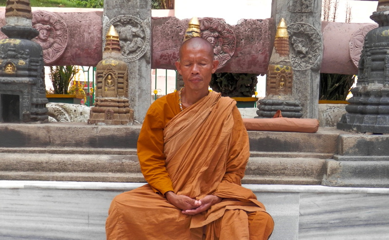 belief, thai, three quarter length, mahayana, built structure, tibetan, lifestyles, spirituality, day, practice, building, vipassana, monastery, thai monk