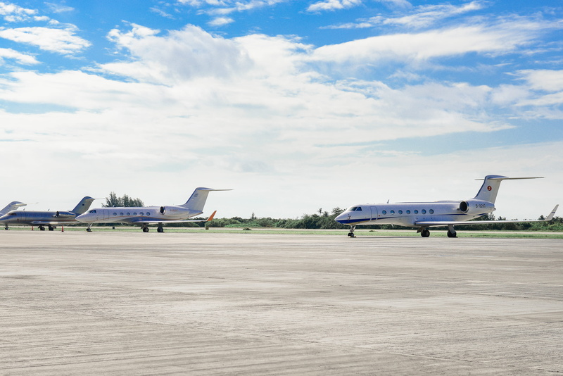 public transportation, air vehicle, parked, airplane, daylight, no people, aviation, land vehicle, private airplane, transportation system, sky, nature