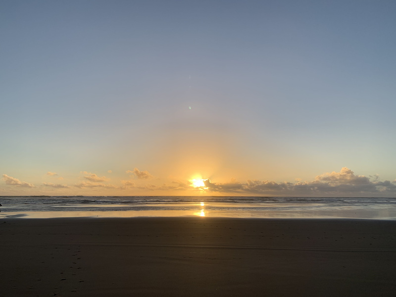 nature, tranquil scene, beach, new zealand, tranquility, coast, scenics - nature, dawn, flare, sunlight, land, sand, red sky, sunset, horizon, auckland
