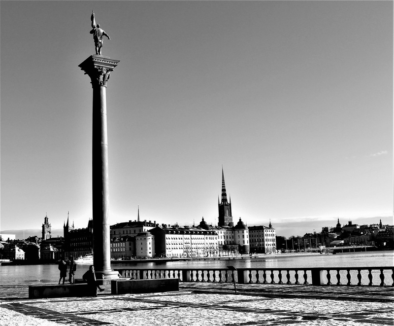 city view, travel destinations, city, religion, horizon, architecture, winter, river, view, big city, architectural column, sculpture, travel, water, outdoors