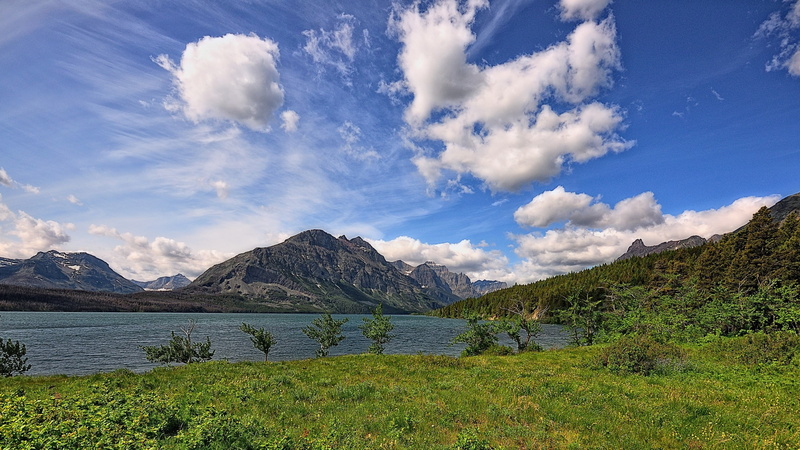 saint mary lake, 2K