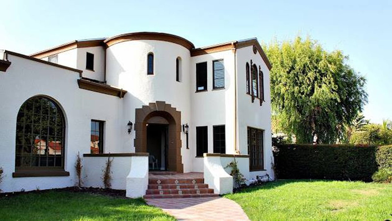 house for filming, built structure, filming, entrance, architecture, luxury, residential district, la film locations, door, house filming location, window