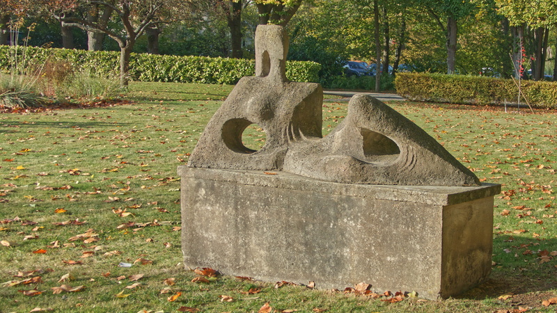 park - man made space, land, tree trunk, outdoors, art and craft, parc des capucins, no people, trunk, coulommiers, creativity, old, day, craft, france