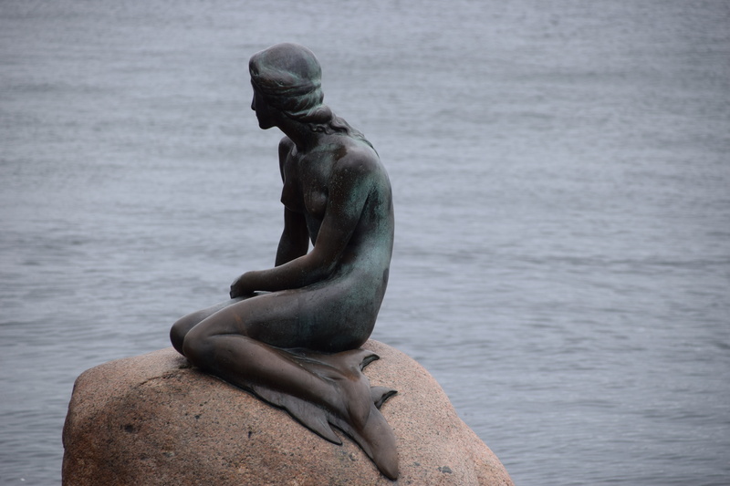 sculpture, craft, 5K, day, statue, water, human representation, copenhagen, sea, male likeness, nature, in, representation, creativity, art and craft