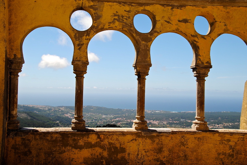 built structure, balcony, arch, mountain, portugal, nature, fortress, beige, terrace, arched, photo, sea, tower, the past, outdoors, building, 2K, architectural column