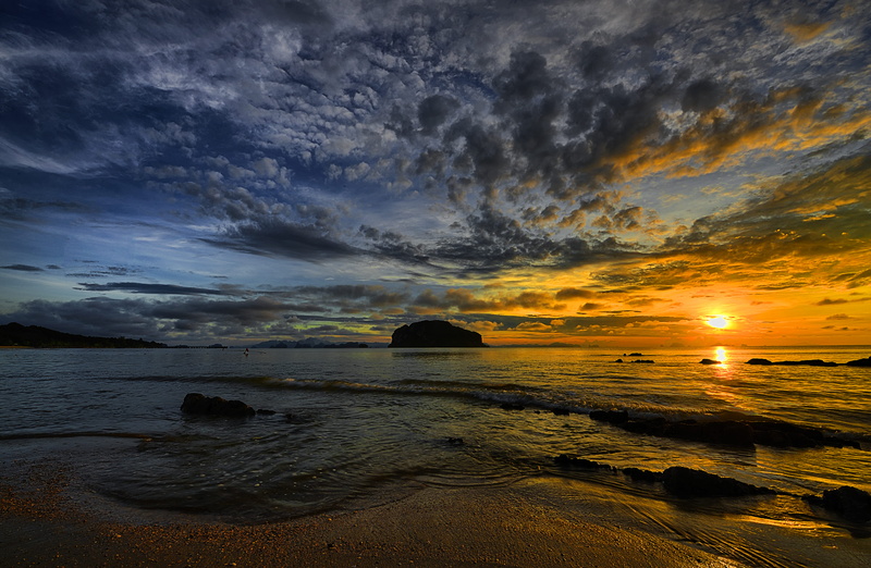 sky, rock, blue, tranquil scene, no people, silhouette, dramatic sky, water, wave, coudy, land, ocean, rock - object, 4K, horizon over water, daytime