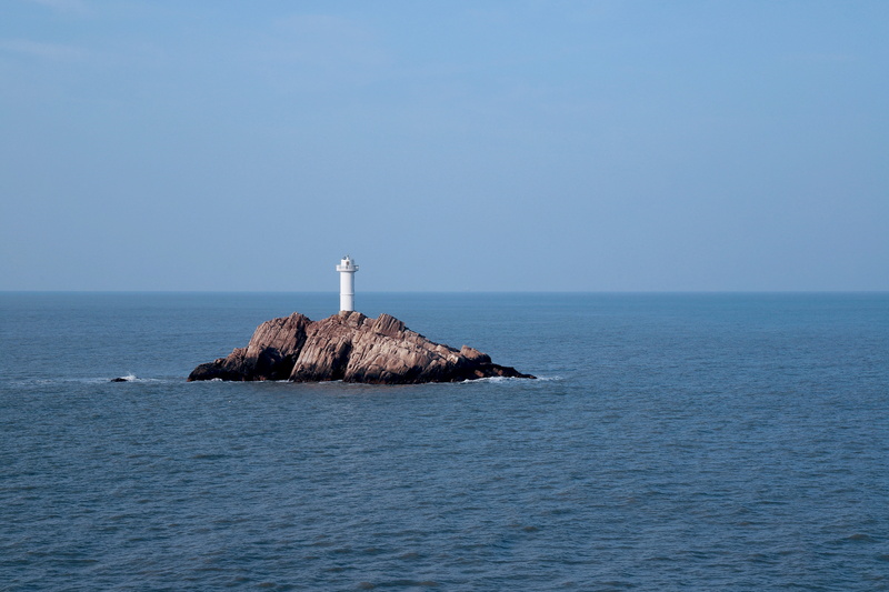 waterfront, lighthouse, horizon over water, building exterior, guidance, sky, built structure, 5K, architecture, body, water, beauty in nature, animal themes