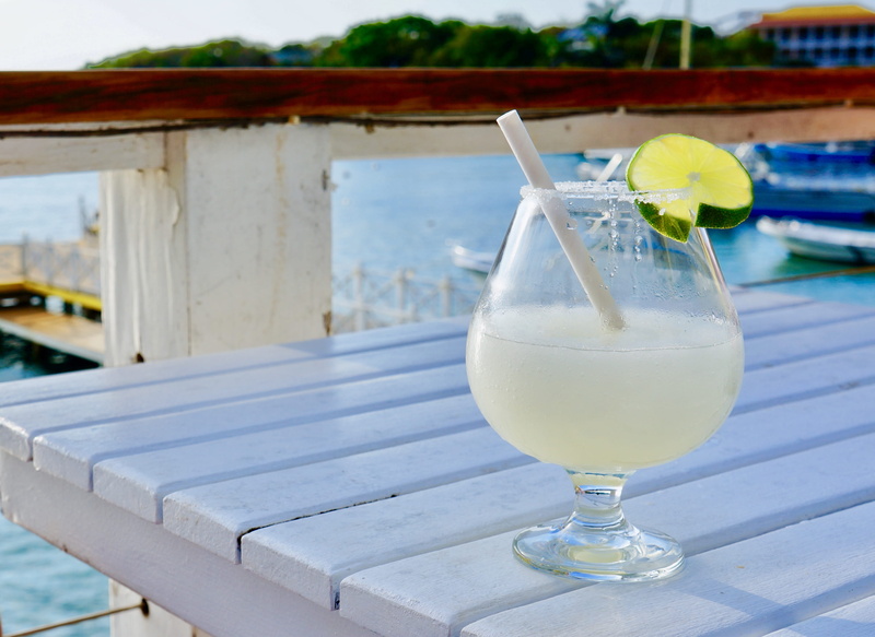 straw, glass, 2K, drinking straw, still life, refreshment, healthy eating, outdoors, close-up, beach, patio, drinking glass, glass - material, drink, focus on foreground