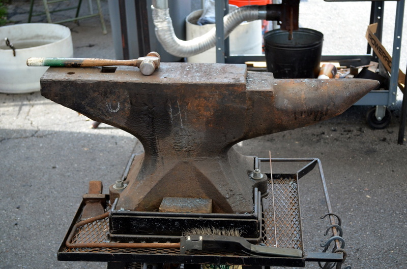 industry, anvil, sewing machine, face, tool, old, forge, machinery, 1080P, steel, workshop, smith, metal, manufacturing equipment, technology, horn, blacksmith