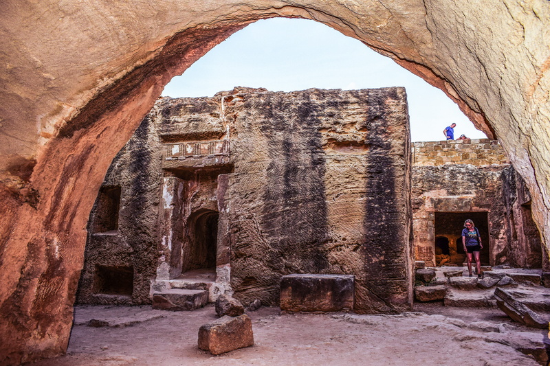 the past, lifestyles, history, damaged, historic, built structure, architecture, men, outdoors, real people, building, day, ancient civilization, archaeological