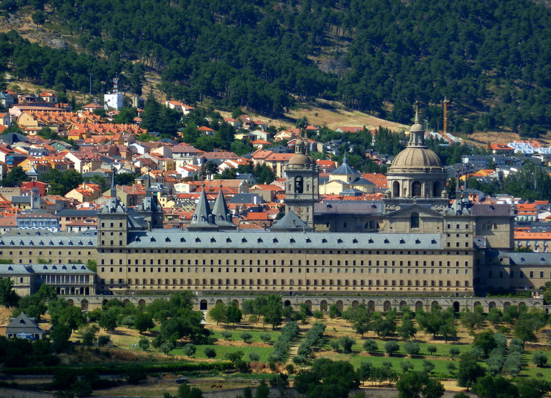 city, crowded, escorial, 4K, spain, panorama, built structure, tombs, monastery, cupola, day, spanish, tree, high angle view, exterior, residential district