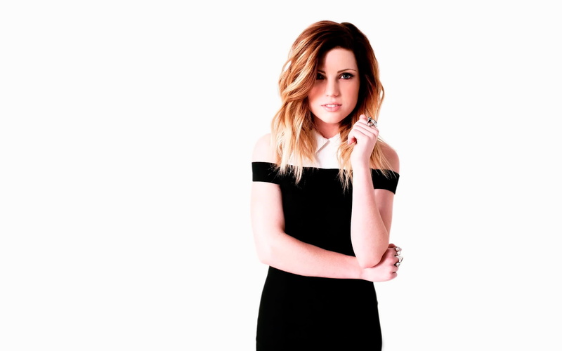 hand, businesswoman, young Adult, shoulder, black, Cool Kids, dress, adult, hair, cut out, isolated, waist up, people, white Background, lifestyles, business Person