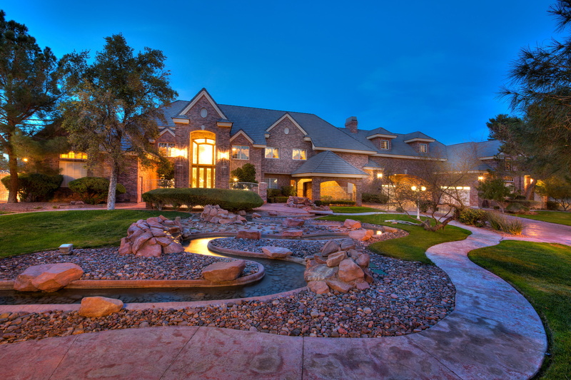 plant, sky, exterior, building exterior, luxury, illuminated, houses, luxory, night, hous, beauty in nature, home, the bushes, tree, 2K, dusk, residential district