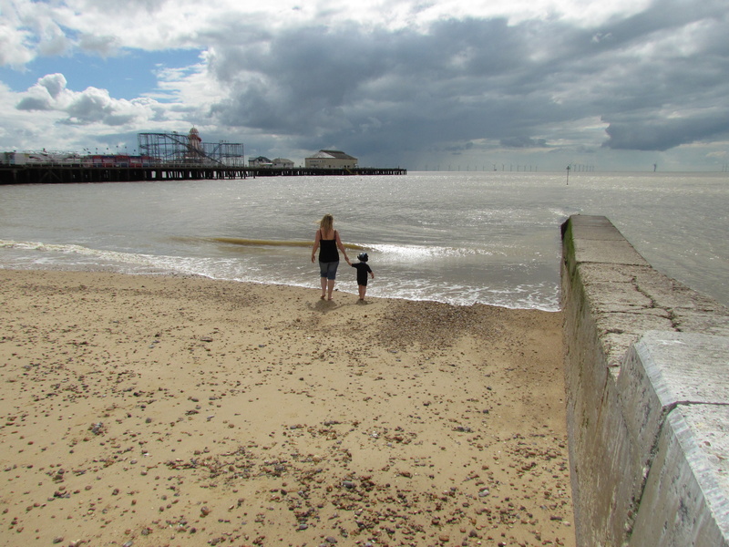 beaches, beac, childhood, happiness, beach, dom, family, generations, beauty in nature, child, cloud - sky, one person, real people, holiday, leisure activity