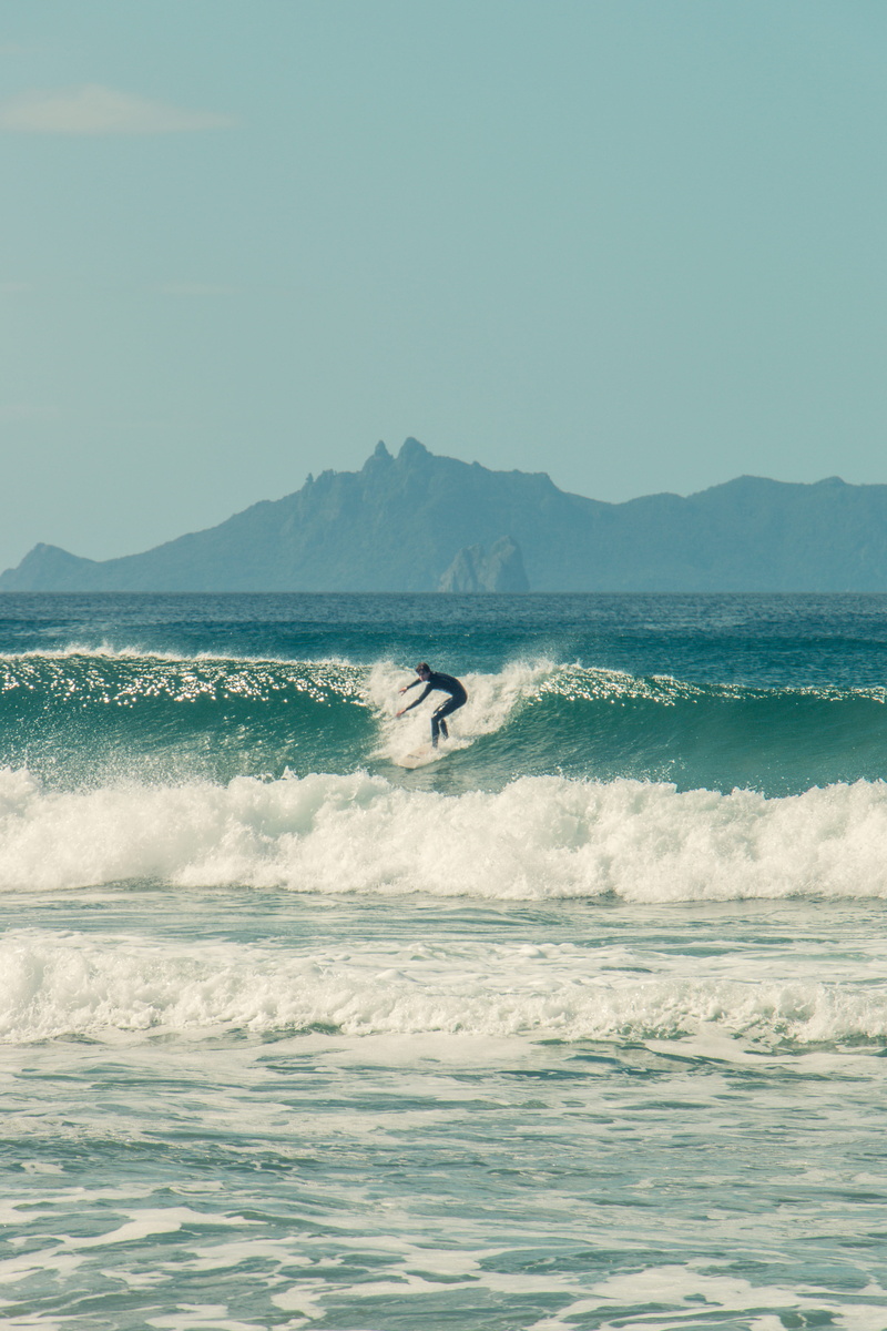 te arai, sport, scenics - nature, new zealand, wave, skill, beach, nature, surfer, 4K, aquatic sport, islands, surfing, waves, vertebrate, sea, mountain