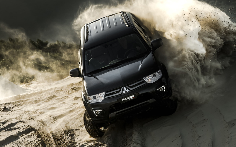 2K, 2015, Mitsubishi, Pajero