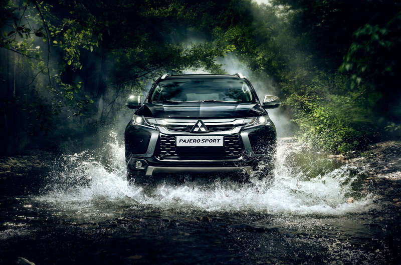 Front view, River, nature, outdoors, communication, land vehicle, speed, forest, water, Pajero, plant, day, blurred motion, dust, no people, motor vehicle