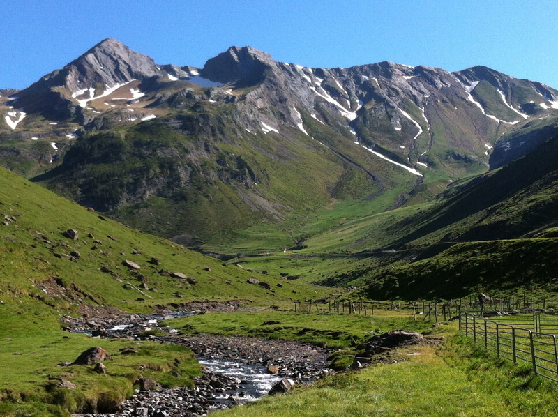 mountain, tranquil scene, scenics, valley, green color, physical geography, sky, Mountains, formation, nature, idyllic, outdoors, non-urban scene, Pyrenees