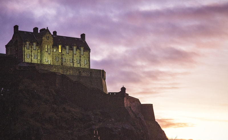 history, architecture, wall - building feature, fort, outdoors, 2K, cloud - sky, sunset, travel destinations, building, Castle, edinburgh, the past, day