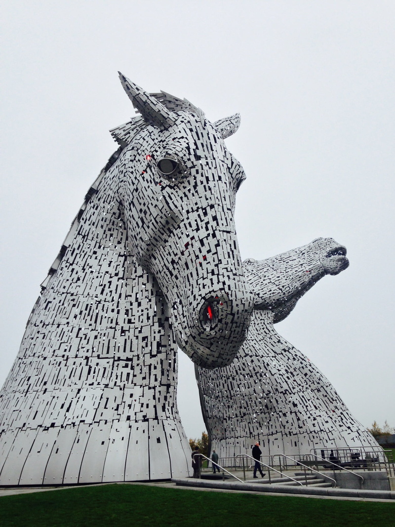 animal wildlife, animal, craft, scotland, kelpies, falkirk, architecture, sculpture, built structure, travel destinations, creativity, horse-head sculptures
